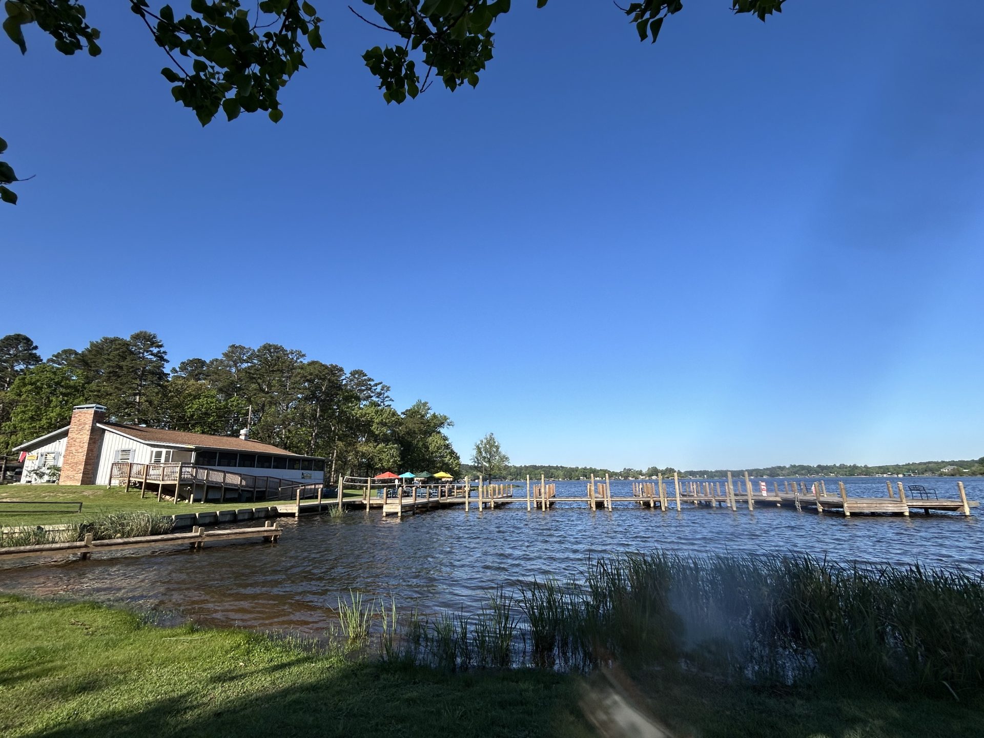 Crockett Lakefront RV Resort & Marina